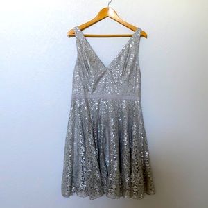 Gorgeous party dress!!